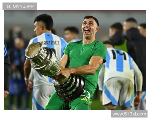 足球星视界：全球足坛新秀崛起与传奇巨星的巅峰对决